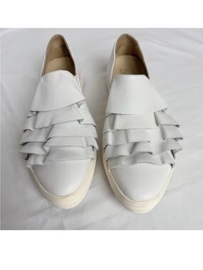 Anthropologie Seychelles White Leather Ruffle Slip On Sneakers Flats Women 7.5